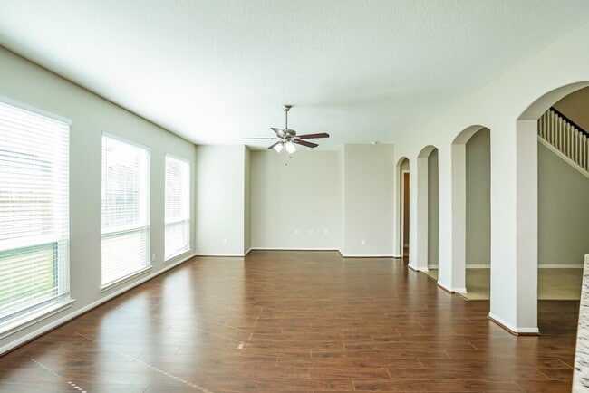 Building Photo - 4258 Wells Mark Dr