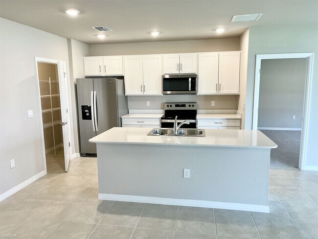 Foto del edificio - 3 br, 2 bath House - 429 Nelson Road North