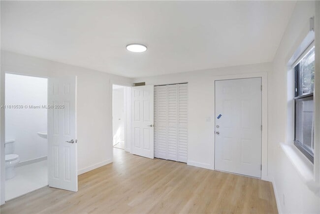 Foto del edificio - 1786 NW 15th St