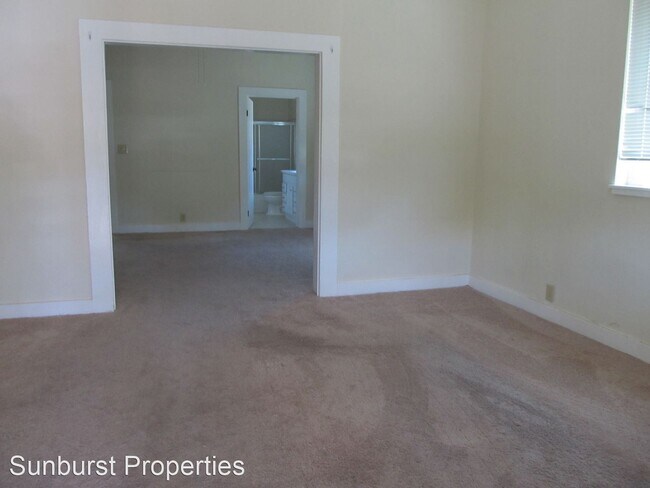 Building Photo - 2 br, 1.5 bath House - 803 Natoma Street