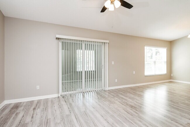 Foto del edificio - 5140 Heatherstone Ct