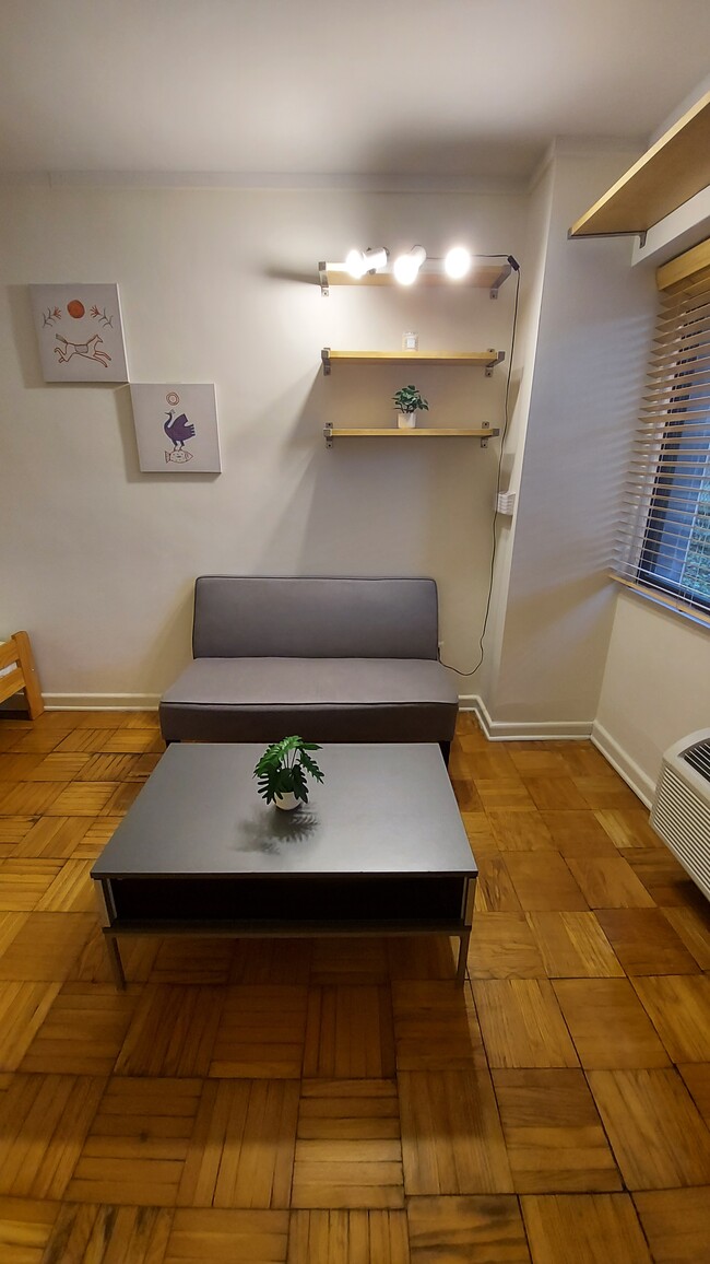 Foto del edificio - 2141 I St NW