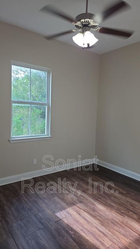 Foto del edificio - 2932 Spain St