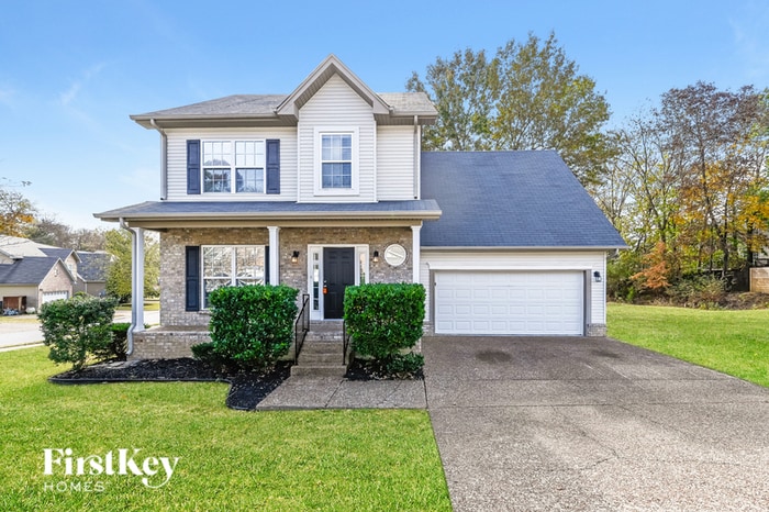 Primary Photo - 811 Royal Oaks Dr