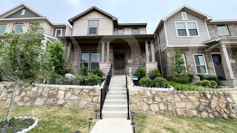 Foto principal - 208 Glenview Ave