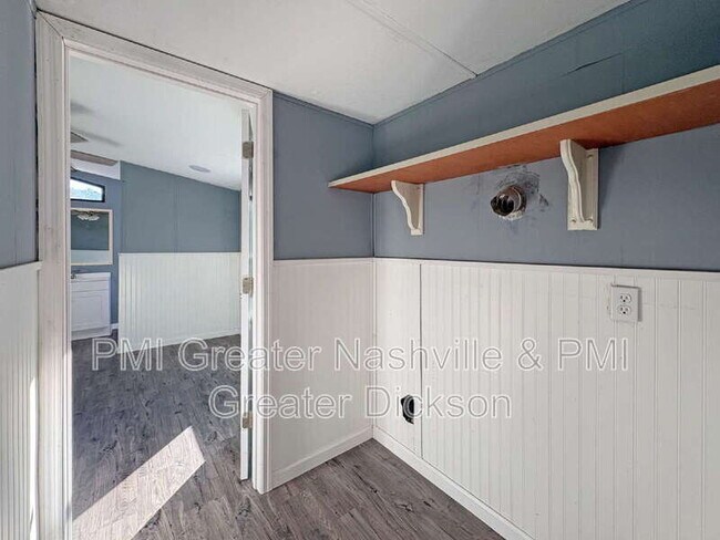 Foto del edificio - 4030 Cedar Hill Ct