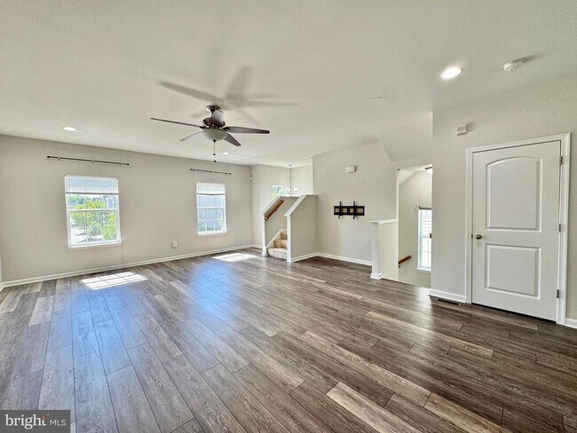 Building Photo - 312 Wilkinson Dr