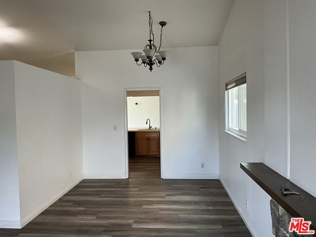 Building Photo - 9522 Telhan Dr