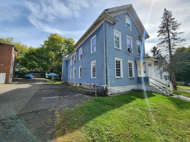 Building Photo - 76 N First St