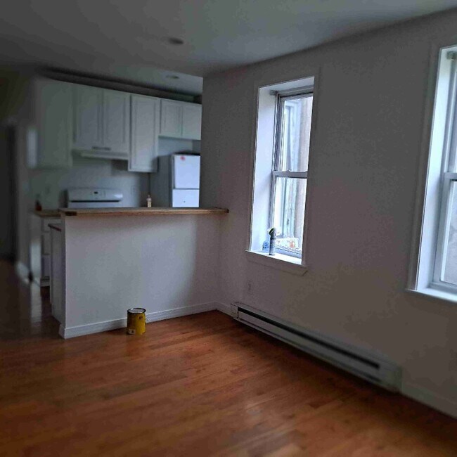 411 McKean St Unit 2, Philadelphia, PA 19148 Room for Rent in