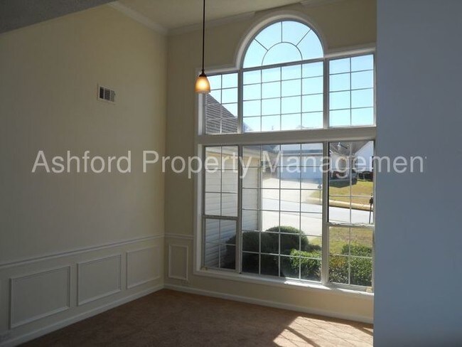 Building Photo - 11856 Fairway Overlook