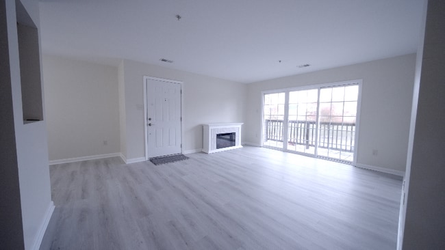 Foto del edificio - 136 Brookland Ct