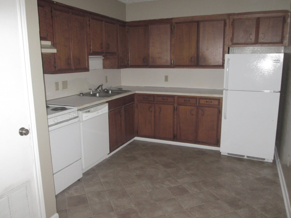 Foto principal - 3015 Courtney Ave