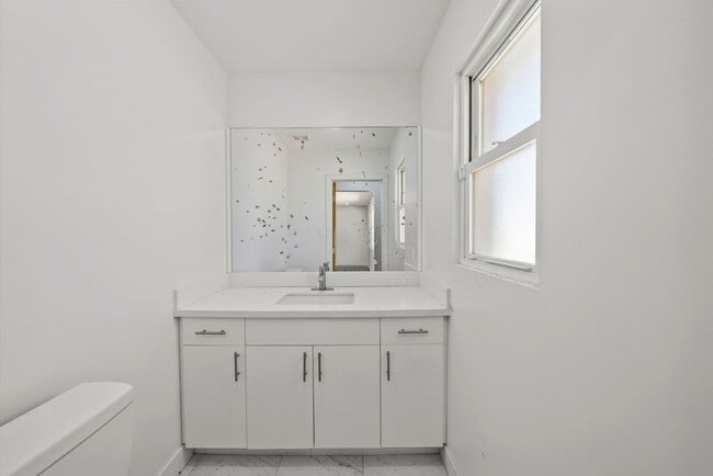 Building Photo - 2321 W Avenue M4