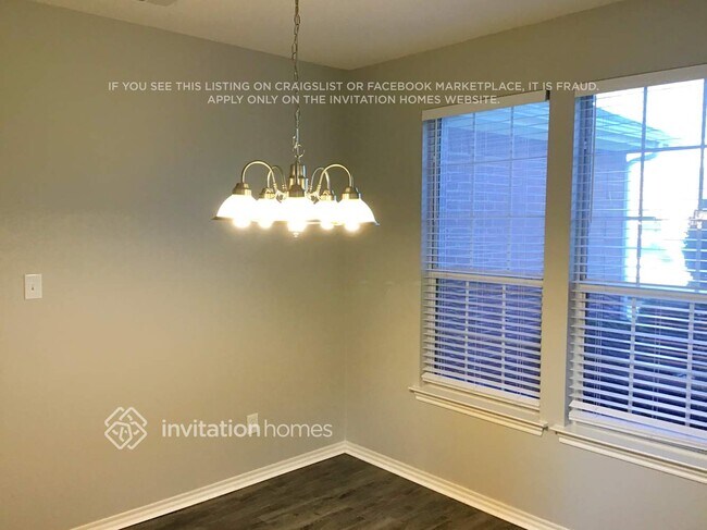 Foto del edificio - 8633 Fernhill Dr