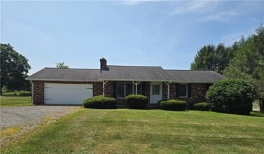 Building Photo - 719 W Old Rte 422