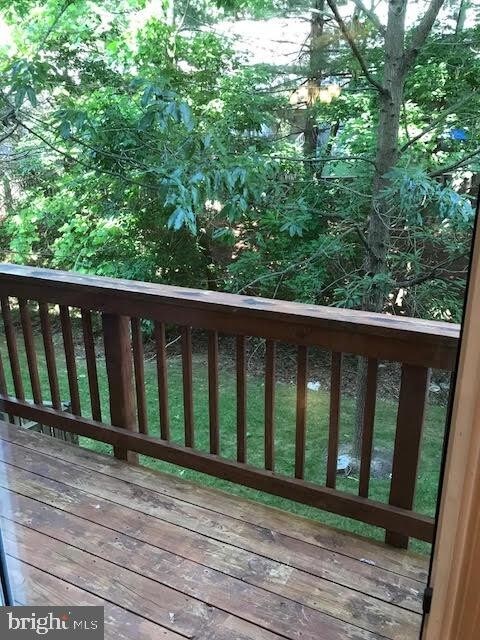 Foto del edificio - 18717 Falling River Dr