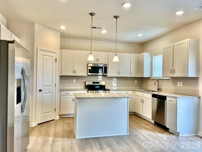 Foto del edificio - 1906 Gibb Xing