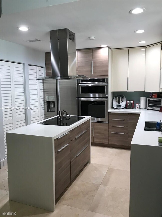 Foto del edificio - 2 br, 2.5 bath Condo - 2430 Brickell Ave A...