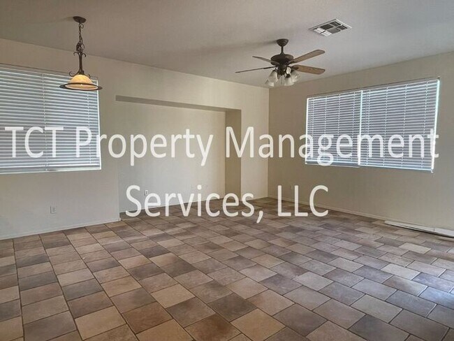 Foto del edificio - Great 3 Bedroom with Community Pool!