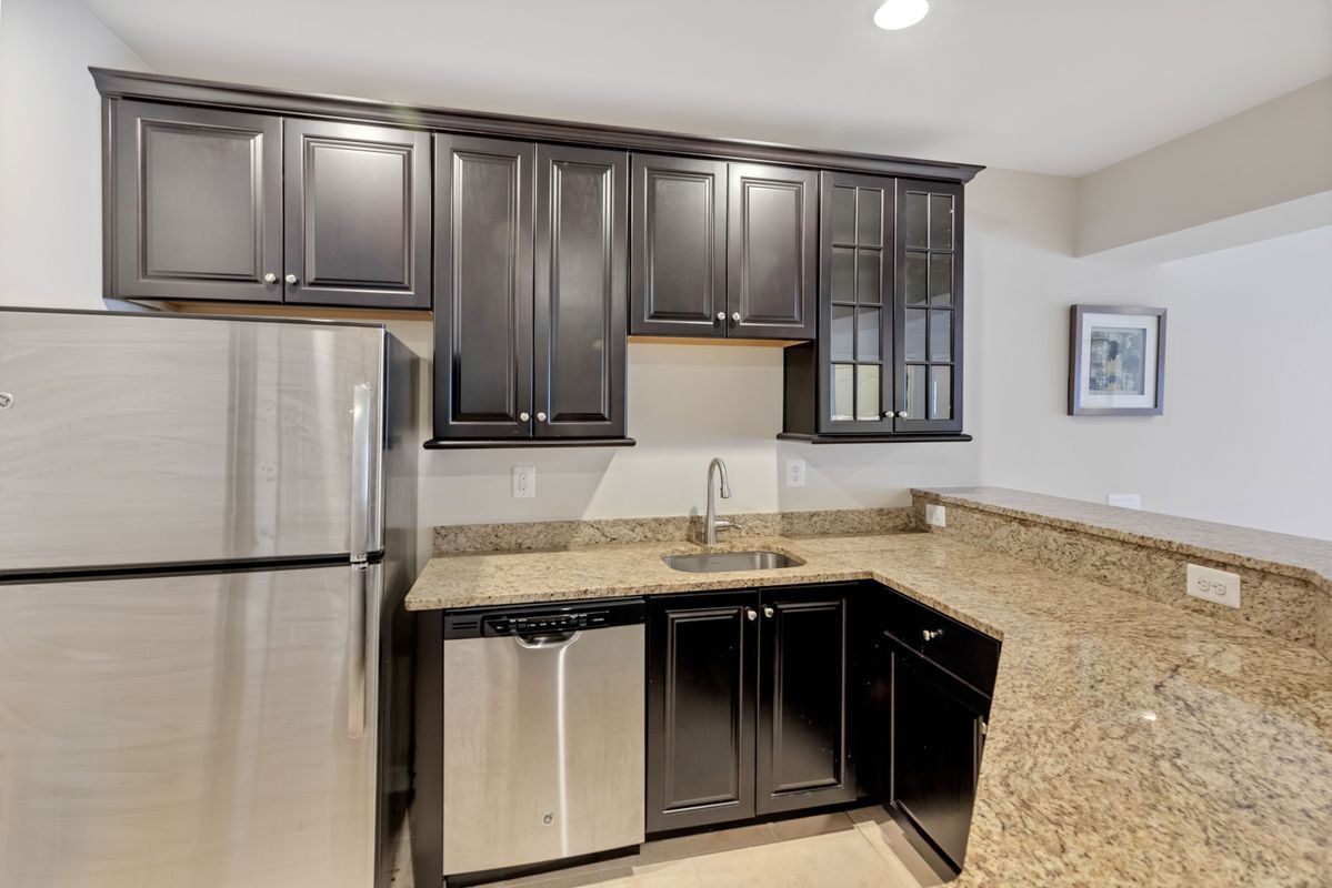 Foto principal - 7311 Hayfield Rd