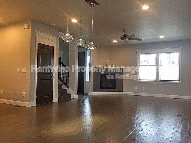 Building Photo - 10912 W Oliana Dr