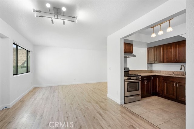 Building Photo - 1040 Spazier Ave