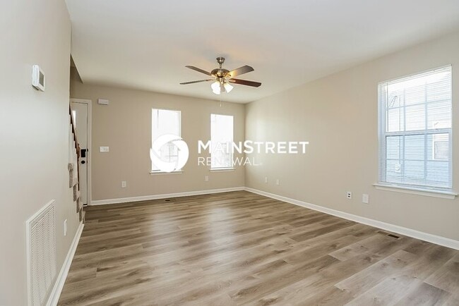 Building Photo - 3 Bedroom Pet-Friendly Home in ANTIOCH, TN with Main Street Renewal