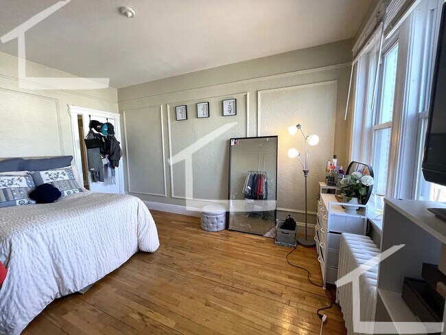 Foto del edificio - 1701 Commonwealth Ave