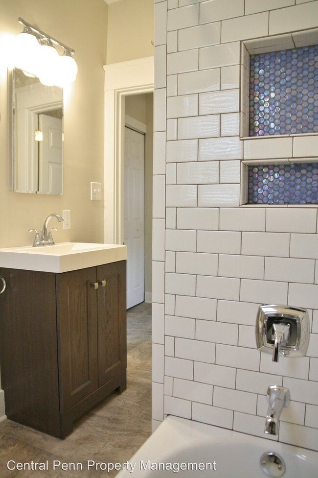 Foto del edificio - 4410 York St