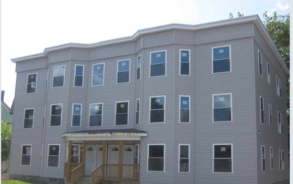 Building Photo - 21 Clifford Ave