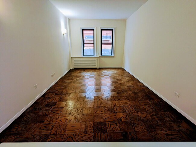 Foto del edificio - 235 W 22nd St
