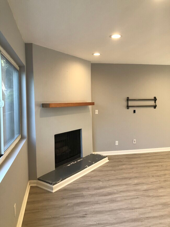View of Fireplace from entryway - 2717 Arizona Ave