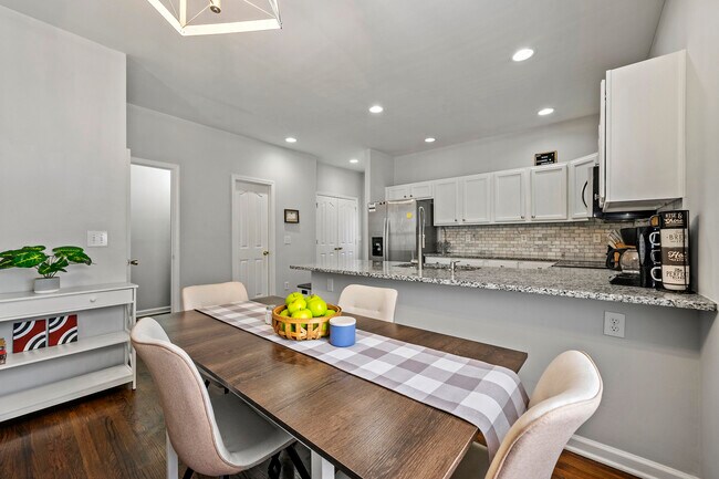 Foto del edificio - 2196 Pryor Rd SW