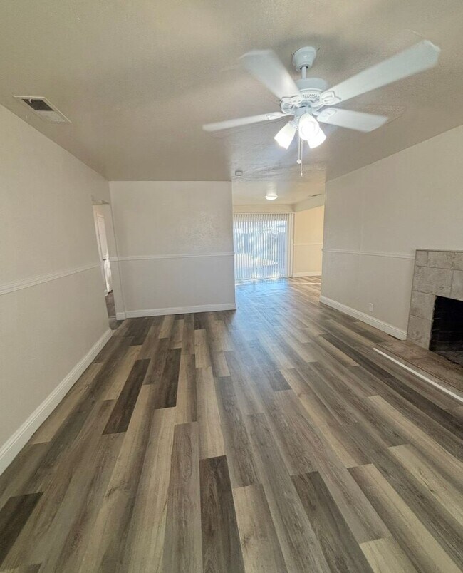 Foto del edificio - APPLY NOW FOR THIS 3 BEDROOM HOME!!