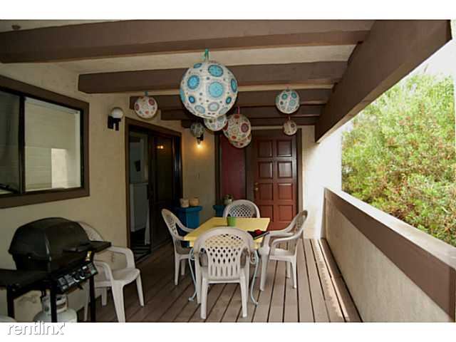 Foto del edificio - 5 br, 3 bath Townhome - 6624 Reservoir Lane