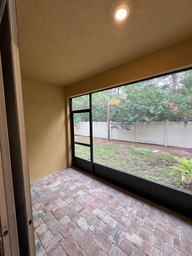 Foto del edificio - Beautifully maintained 3-bedroom, 2.5-bath townhome