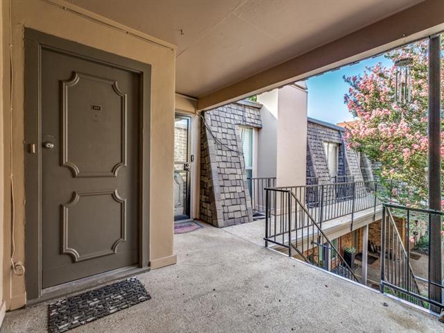Foto del edificio - 4112 Bowser Ave