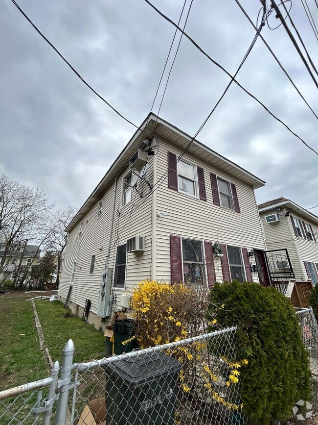 Building Photo - 55 Christoph Ave