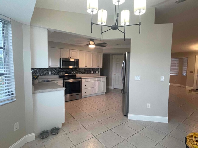 Building Photo - 2292 Oberon Ln