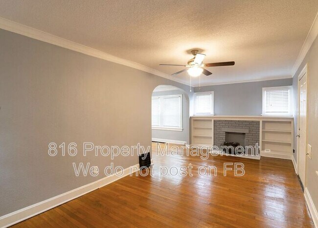 Foto del edificio - 5815 Euclid Ave E