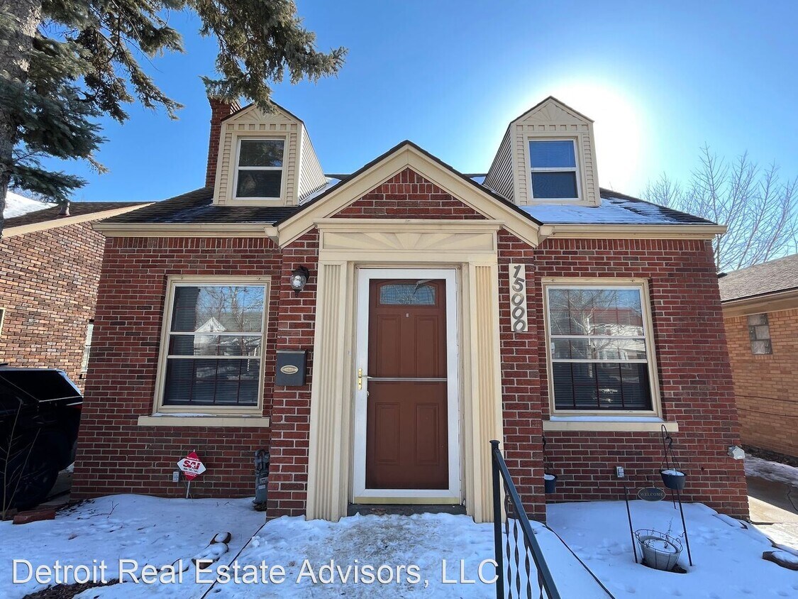 3 br, 1.5 bath House 15000 Edmore Dr House Rental in Detroit, MI
