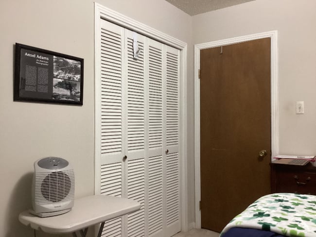 Building Photo - 10014 Prospect Loop