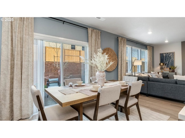 Foto del edificio - 9218 SE Azalea St