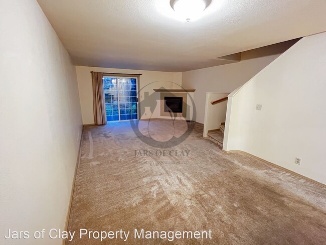 Building Photo - 2 br, 1.5 bath House - 4001 12th St Cut Of...