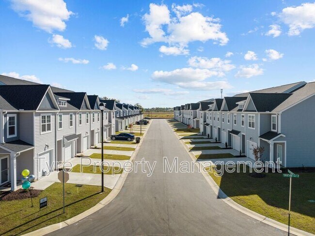 Foto del edificio - 2609-A Sailor Rose Lane