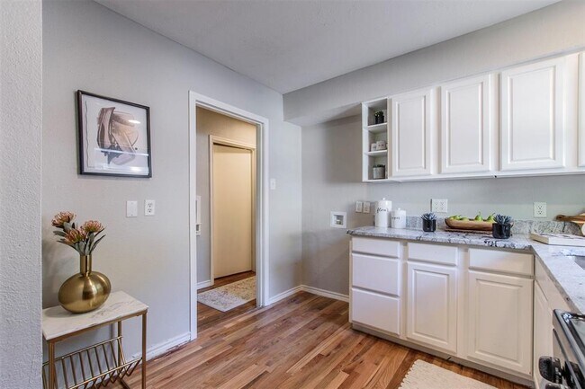 Foto del edificio - 5175 Cardiff St