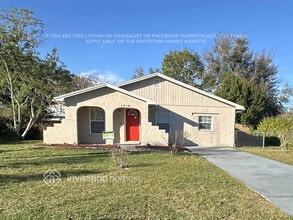 Building Photo - 1016 Pioneer Dr