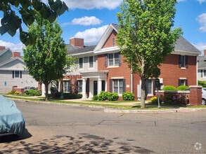 Building Photo - 39 Hazel St