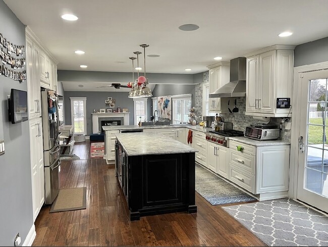 Building Photo - 1104 Fieldstone Ct